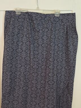 Black Patterned Pencil Skirt